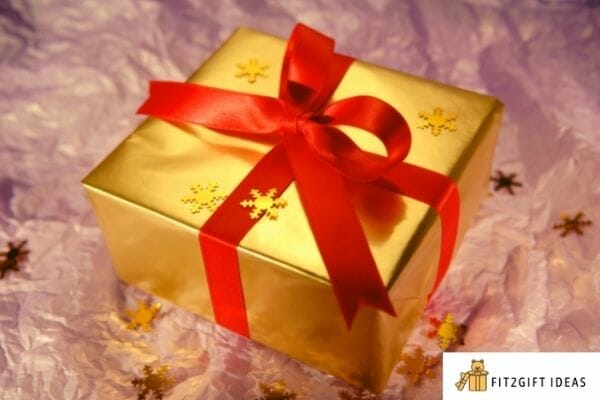 What to Say When Someone Gives You a Gift (& Words For an Expensive Gift!) 2 expensive gifts blog post image