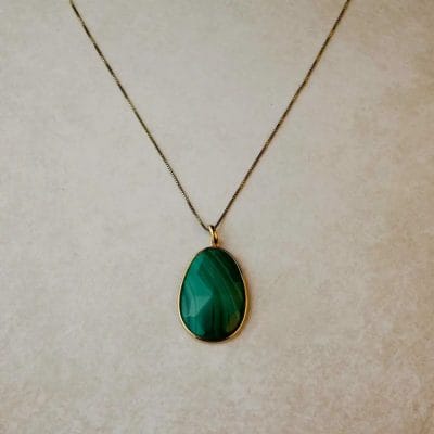 10 Best Women’s Luxury Valentine's Day Gifts To Make Her Go “WOW!” (2022) 3 10 Best Women’s Luxury Valentine's Day Gifts To Make Her Go “WOW!” (2022) 2